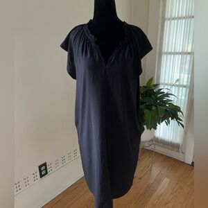 GAP Women’s Black Rayon V-Neck Cap Sleeve Dress - Size Large